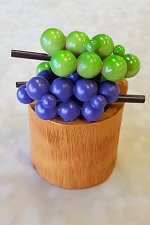 Grapes--Wine Barrel<br>S1690 Steinbach Wine Grower